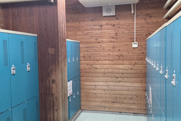 室内温水プール